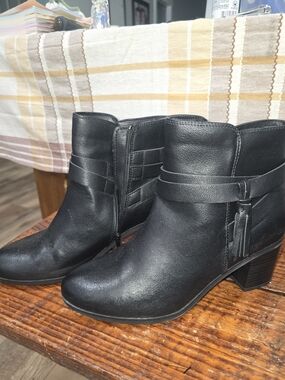 Women's Black Ankle Boots - Classic Leather Look